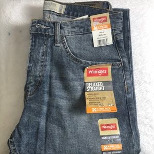 Wrangler 4-Way Flex Relaxed Straight Jeans